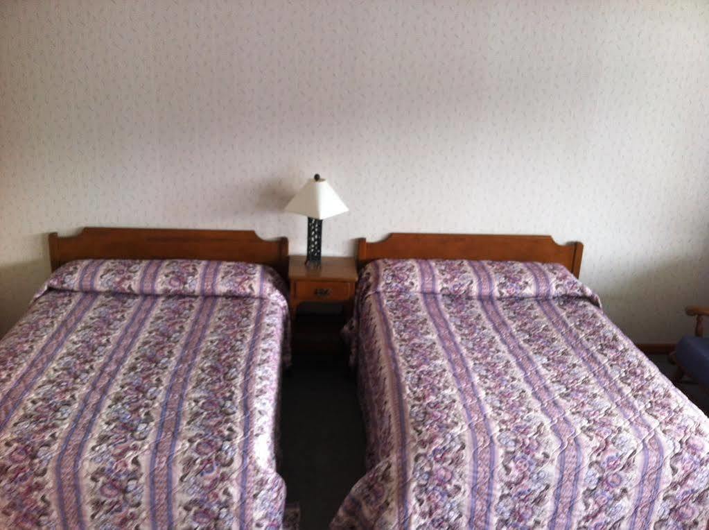 Ladd Brook Inn Pownal Esterno foto