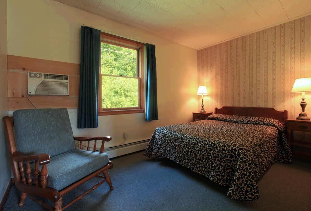 Ladd Brook Inn Pownal Camera foto