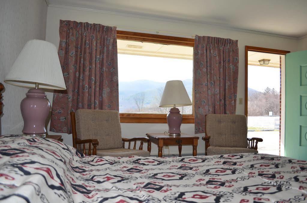 Ladd Brook Inn Pownal Esterno foto