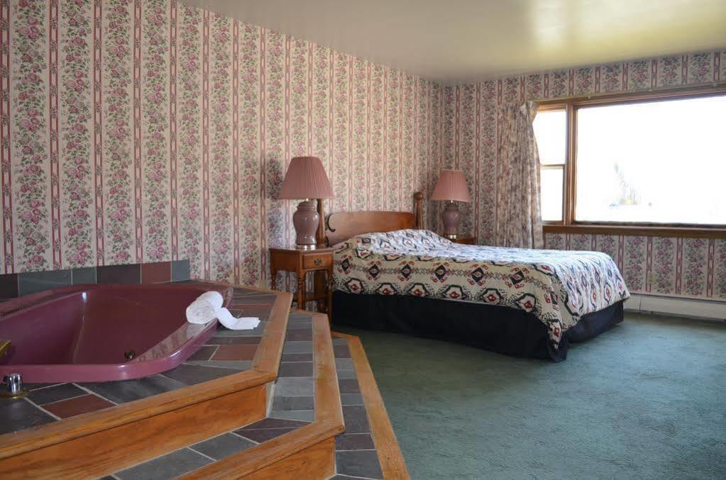 Ladd Brook Inn Pownal Esterno foto